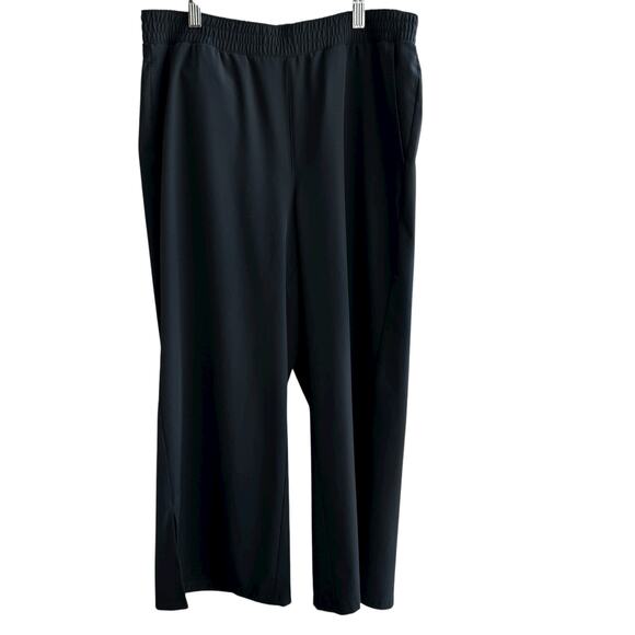 L. L. BEAN Pants Womens M Black Wide Leg Cropped Active Athletic Travel - Picture 4 of 9